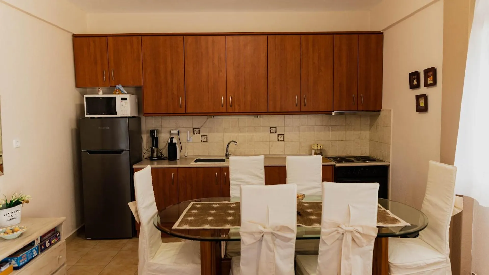 Villa De N.A.P.E Hanioti Apartament